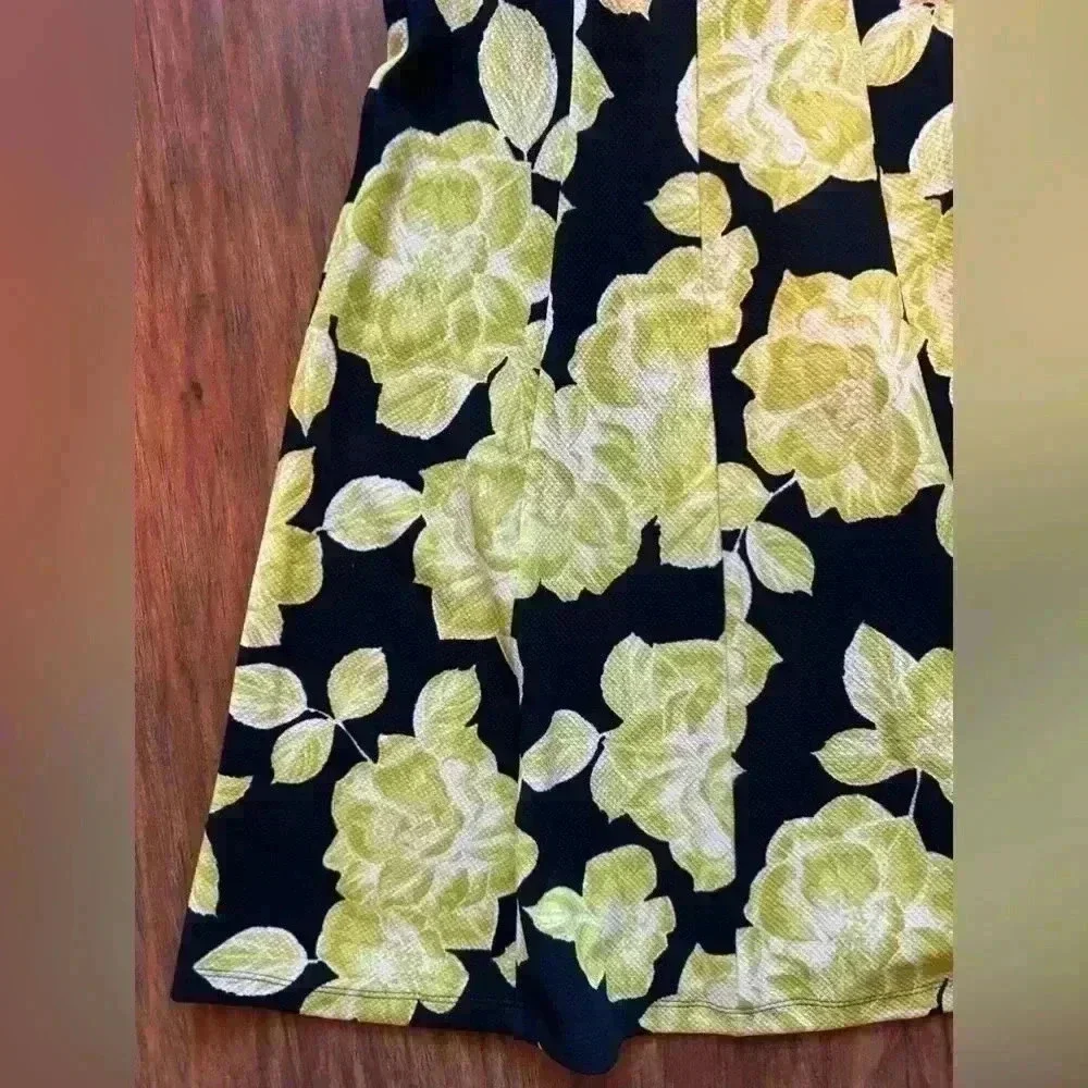 Sleeveless Midi Dress with Multicolored Giant Floral Print Size 6 New With Tag - Picture 3 of 9
